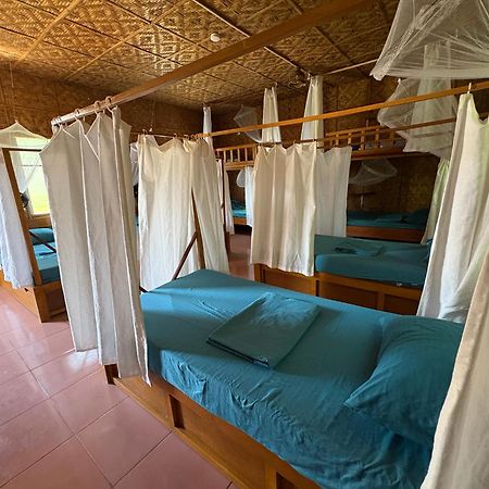 Izla Soanna Vandrarhem Panglao Exteriör bild
