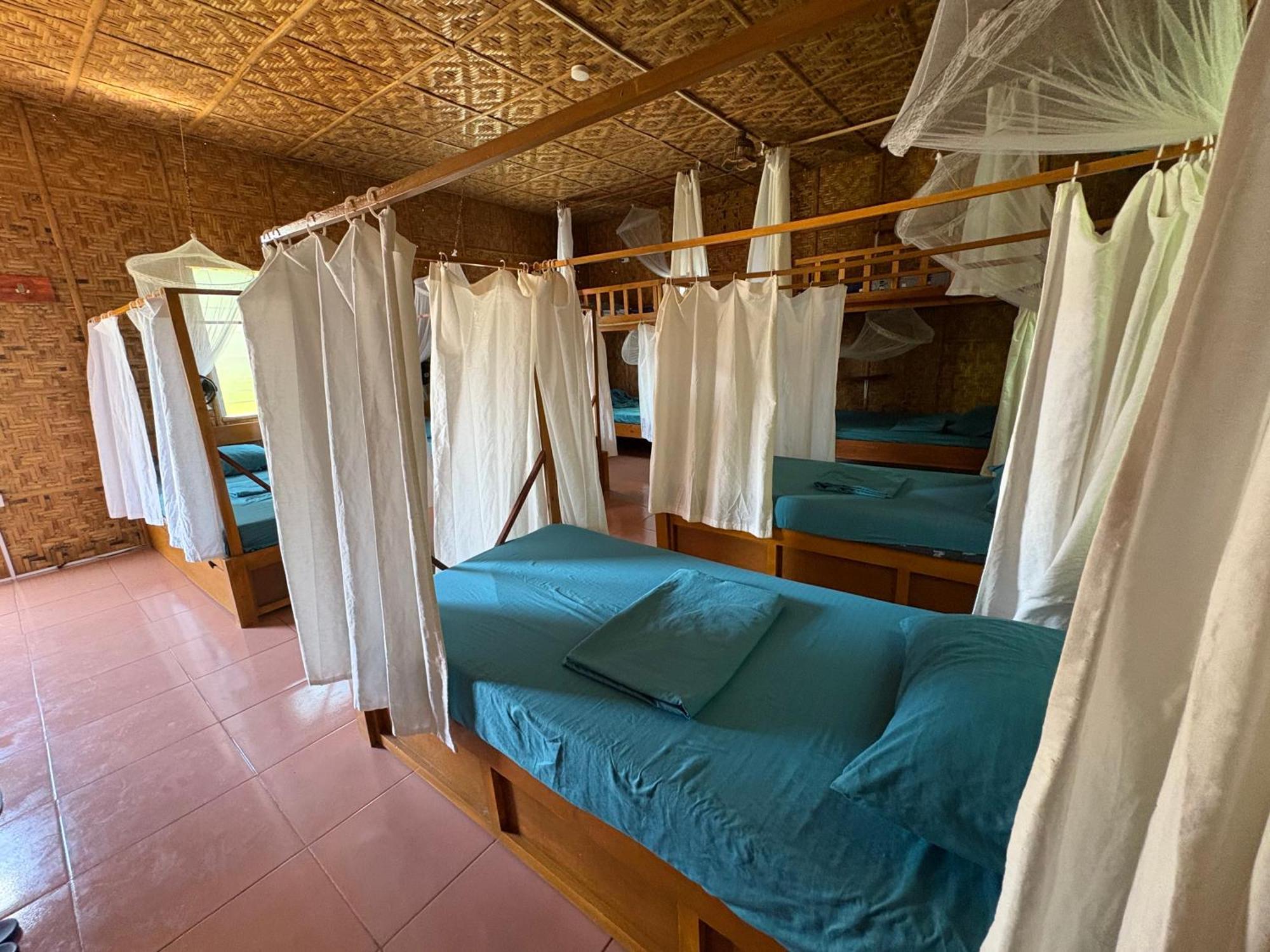 Izla Soanna Vandrarhem Panglao Exteriör bild